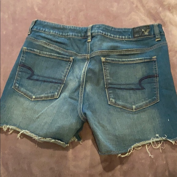 AE shorts. - Picture 2 of 2